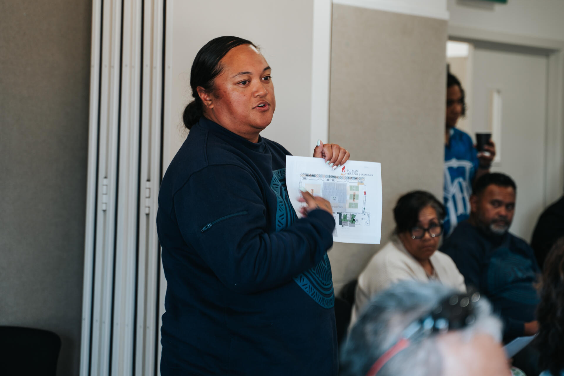 Presenter sharing event plans